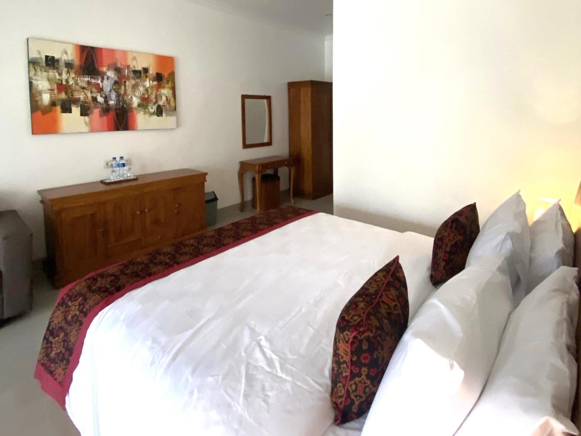 Nivaluma Hotel Убуд Екстериор снимка